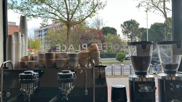 Barista/runner 30 horas