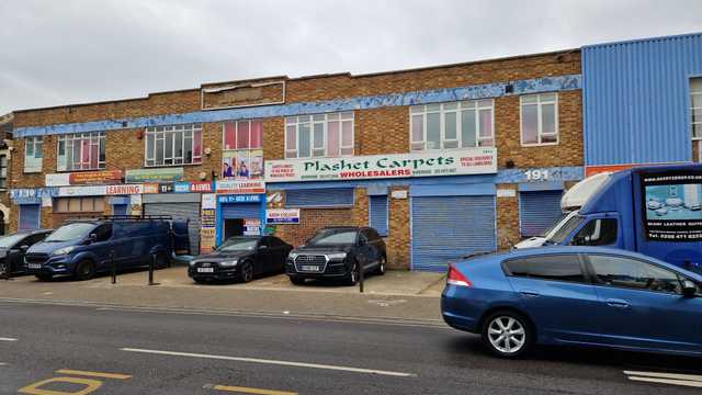 Delivery Driver / Carpet Fitter’s Assistant