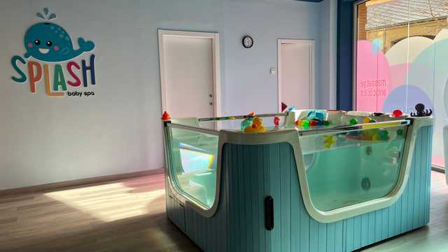 Profesionales del desarrollo infantil y estimulación acuática