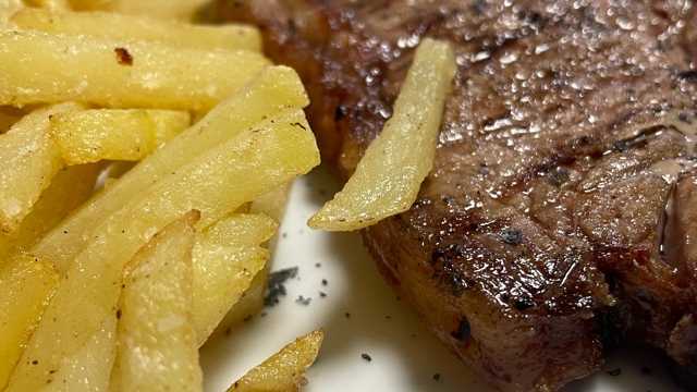 Ayudante de Camarero/a