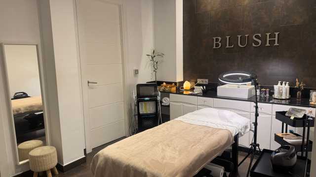 Esteticista en BLUSH (Perchel Sur) – Media jornada → posible completa