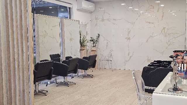 Oficial de Peluquería
