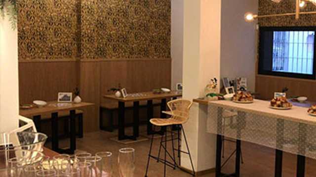 Ayudante de Camarero/a