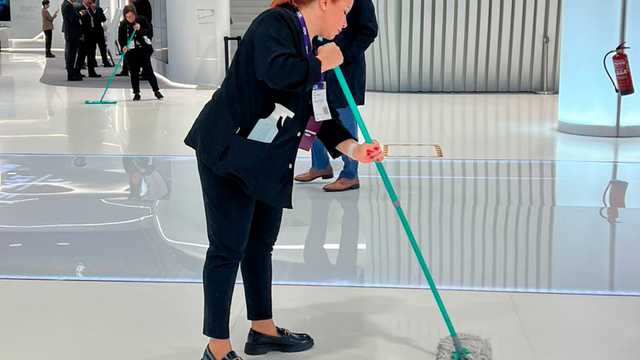 AUXILIAR LIMPIEZA - SEVILLA