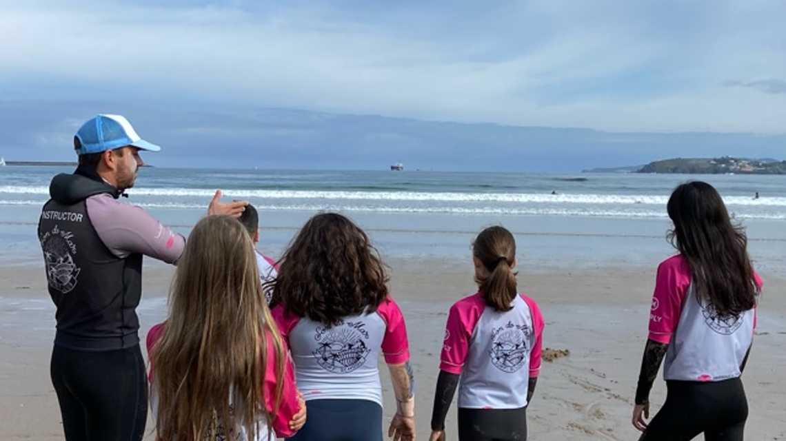 Son Do Mar Surf School cover image