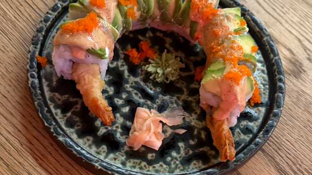 Ayudante de sushi avanzado/ sushiman/ sushi woman