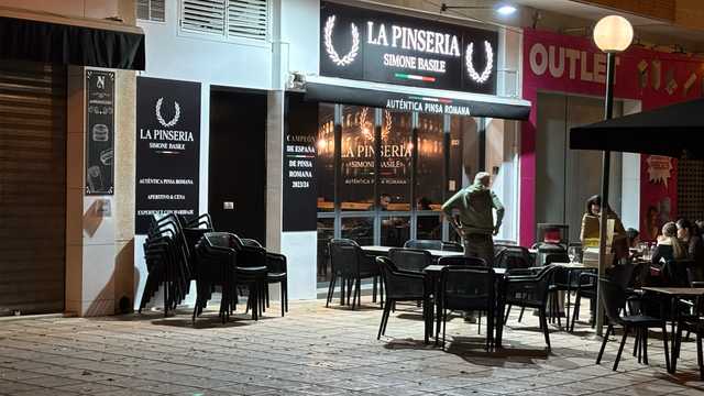 Ayudante de Camarero/a