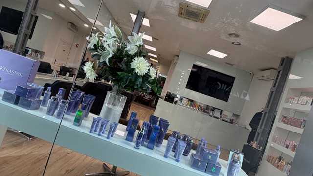 Oficial de Peluquería