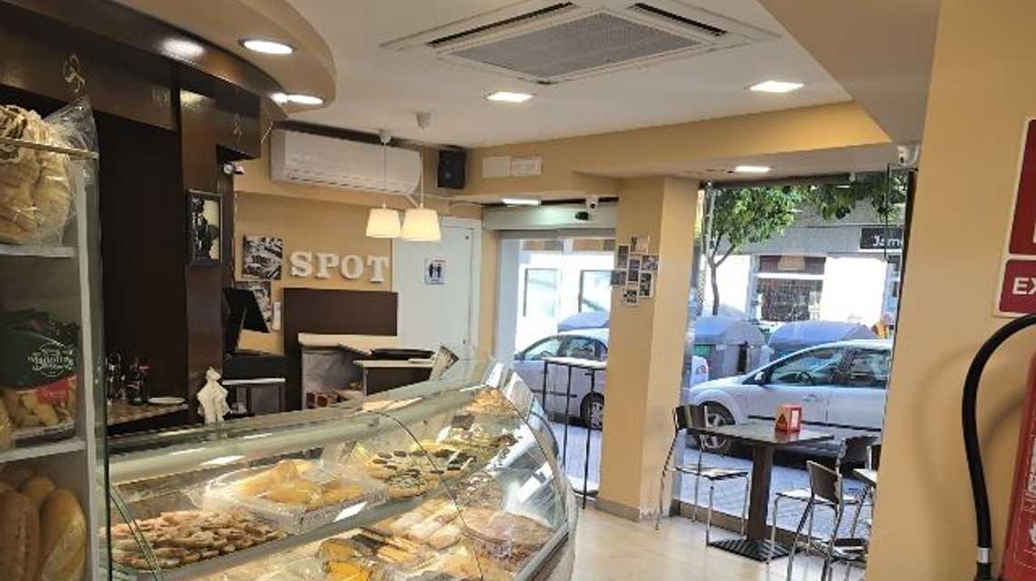 Spot Café cover image