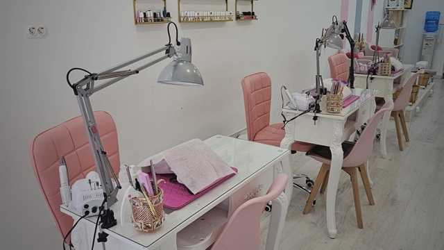 Manicurista Técnica Uñas Acrilicas