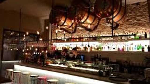 Buscamos Ayudante de Camarero/a – Restaurante en Barcelona