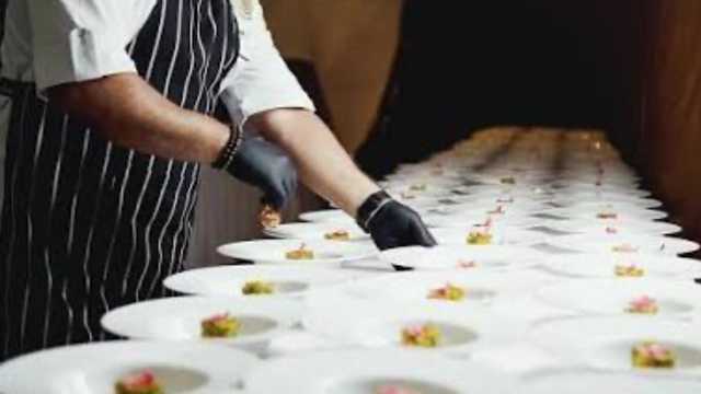 Ayudante de cocina para eventos