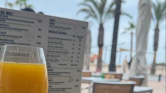 Camarero/a y Coctelero/a