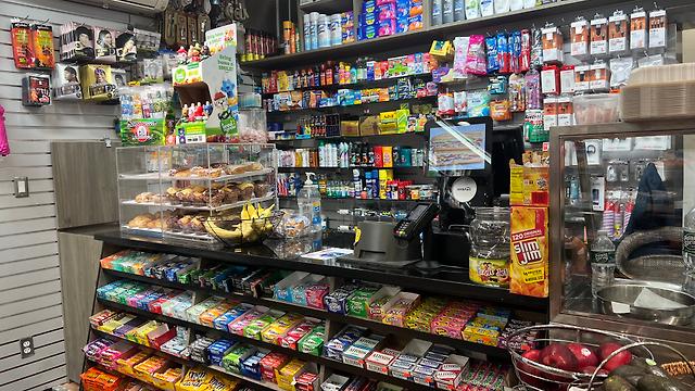 Deli Worker
