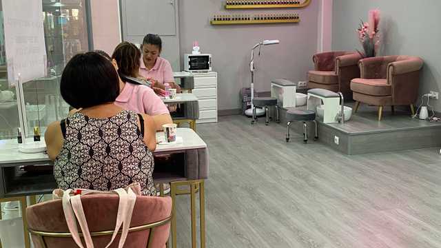 Manicurista Técnica Uñas Acrilicas