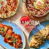 La Famiglia se sienta a la mesa logo