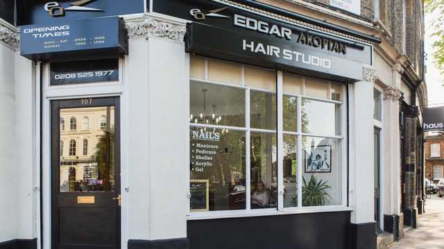 Barber / Hairdresser
