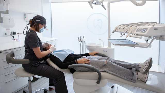 Auxiliar dental/recepcionista