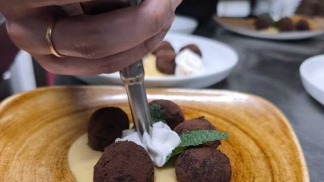 Ayudante/a de Camarero/a