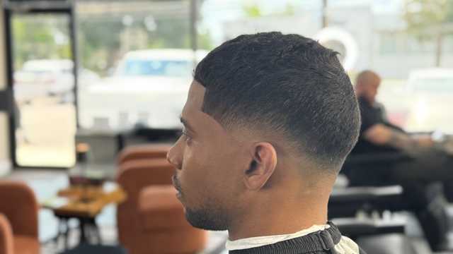 Barber / Hairdresser