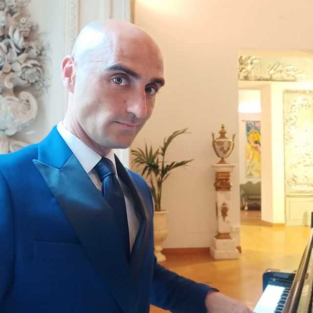 Candidate avatar