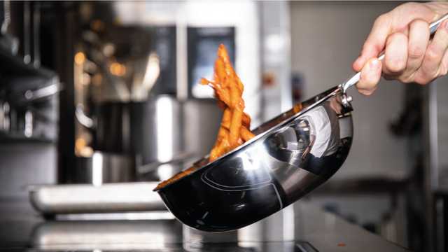 Cocinero/a y Ayudante/a de Cocina