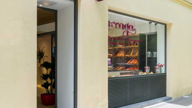 Dependiente de pastelería / cafetería