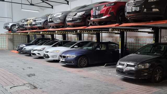 auxiliar aparcamiento