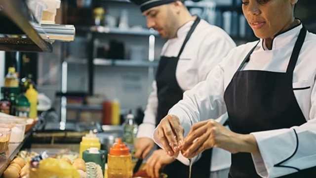 Experience cook is needed for a sightseeing boat