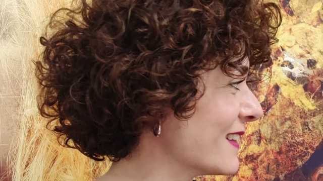 Oficial/a de Peluqueria