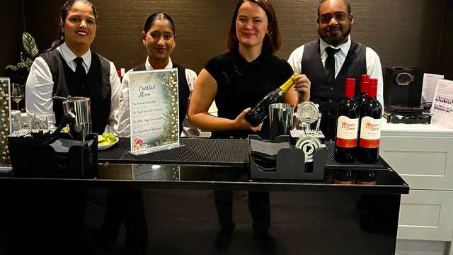 Cocktail Bartender