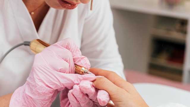 Manicurista y Pedicurista