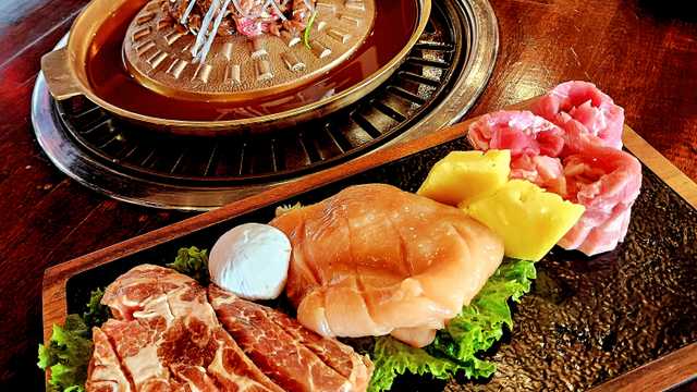 Server/cook