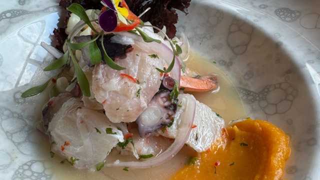 Cocinero/a y Ayudante/a de Cocina