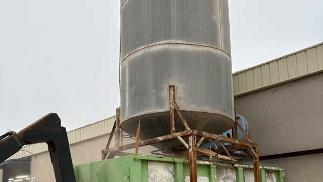 Operario de descarga de silos