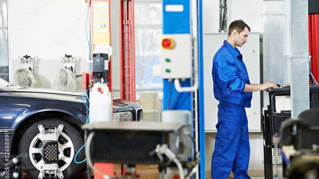 BUSCAMOS Mecánico Oficial de 1ª Turismo