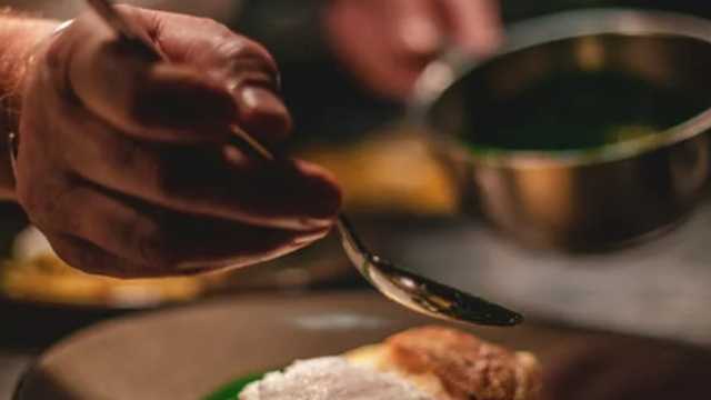 COCINERO/A 1.750€ BRUTOS MES- TURNO SEGUIDO DE 11 A 19