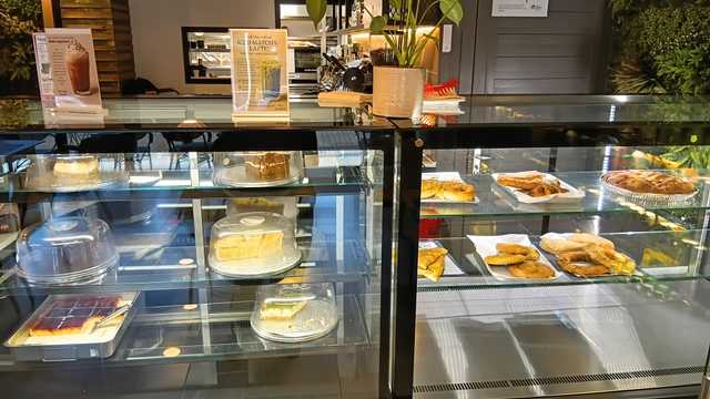 Barista and Waiter / Waitress