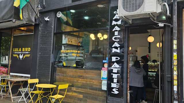 Cashier and Waiter / Waitress