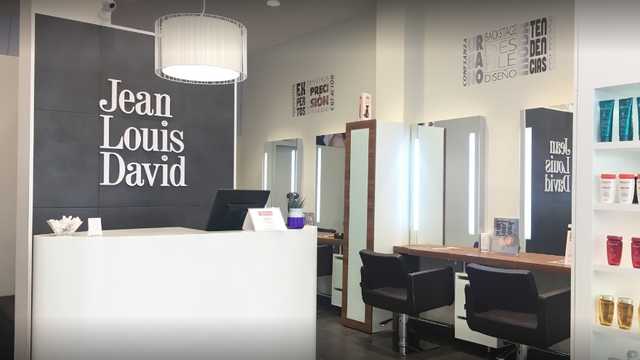 Oficial de Peluquería