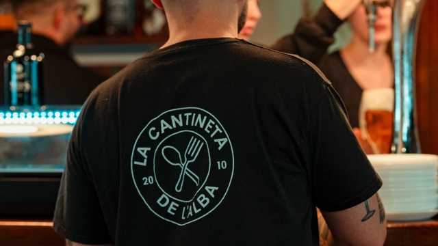 Cocinero/a y Ayudante/a de Cocina