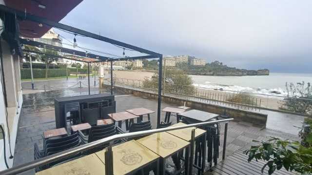 Cocinero/a y Ayudante/a de Cocina