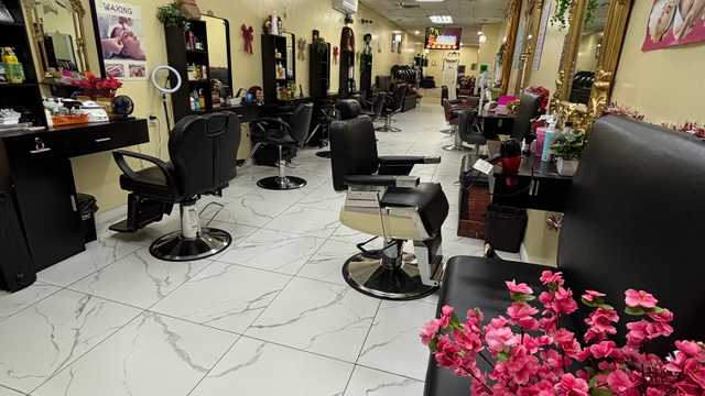 Nail Tech needed and Salon Station for rent $150 Week (Bronx)