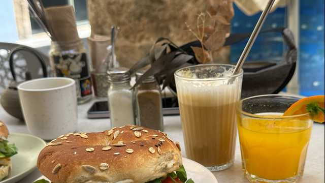 Camarero/a y Barista