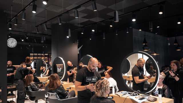 Oficial de Peluquería