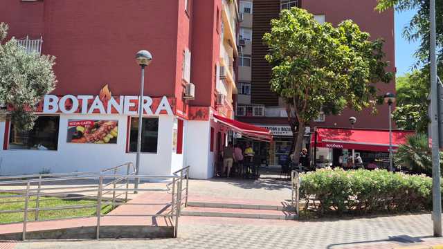 Camarero/a