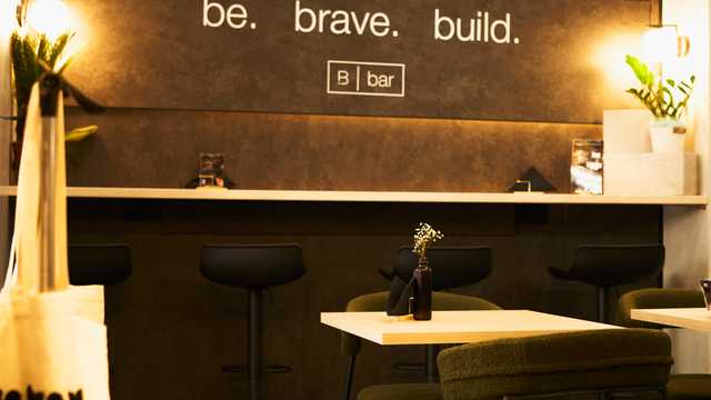 🍳[B]uscamos un cocinero/ayudante de cocina para romper las reglas