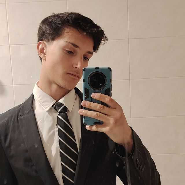 Candidate avatar