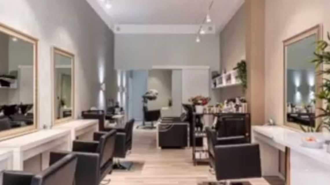 Avant Estilistas cover image