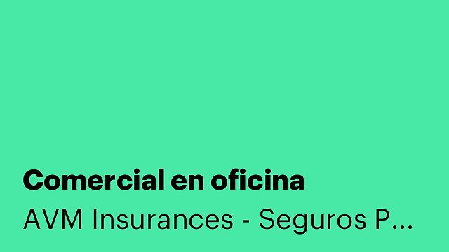 Comercial en oficina